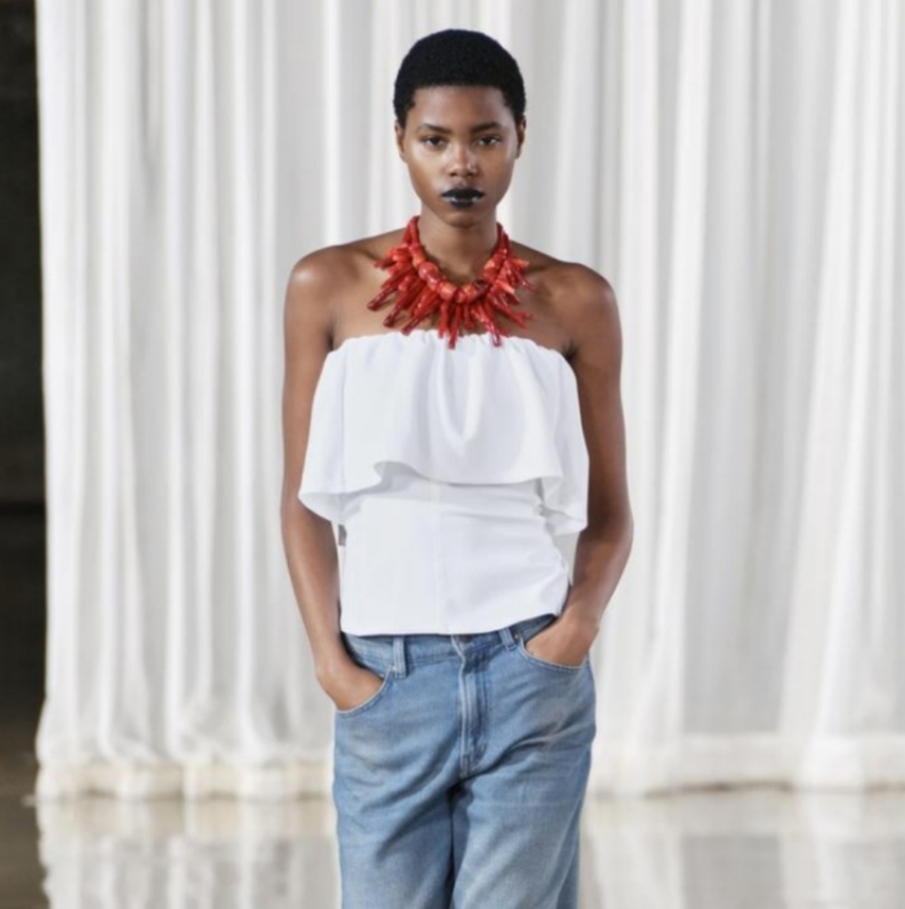 ZARA STRAPLESS TOP WITH RULLE DETAILL